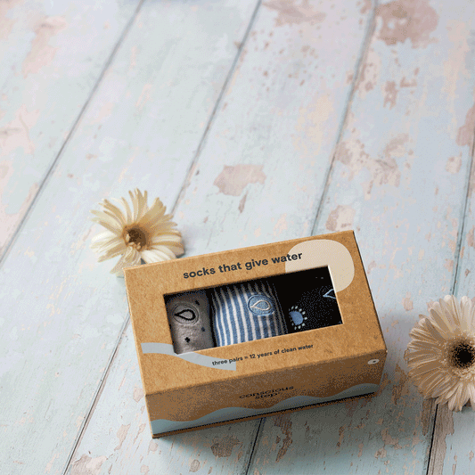 Give Water Gift Box | box Sustainable Socks - Conscious Step